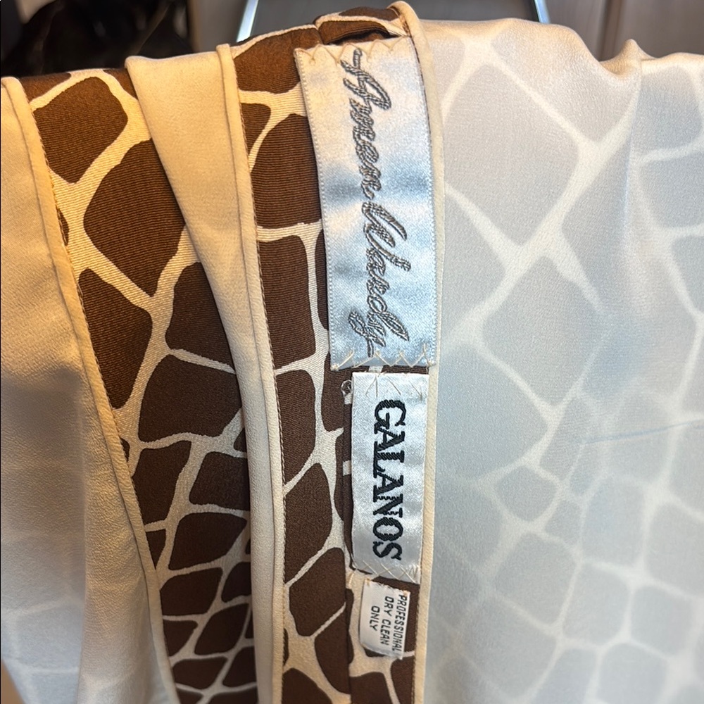 Vintage Brown Giraffe-Print Midi Dress with Matching Belt - Picture 4 of 7